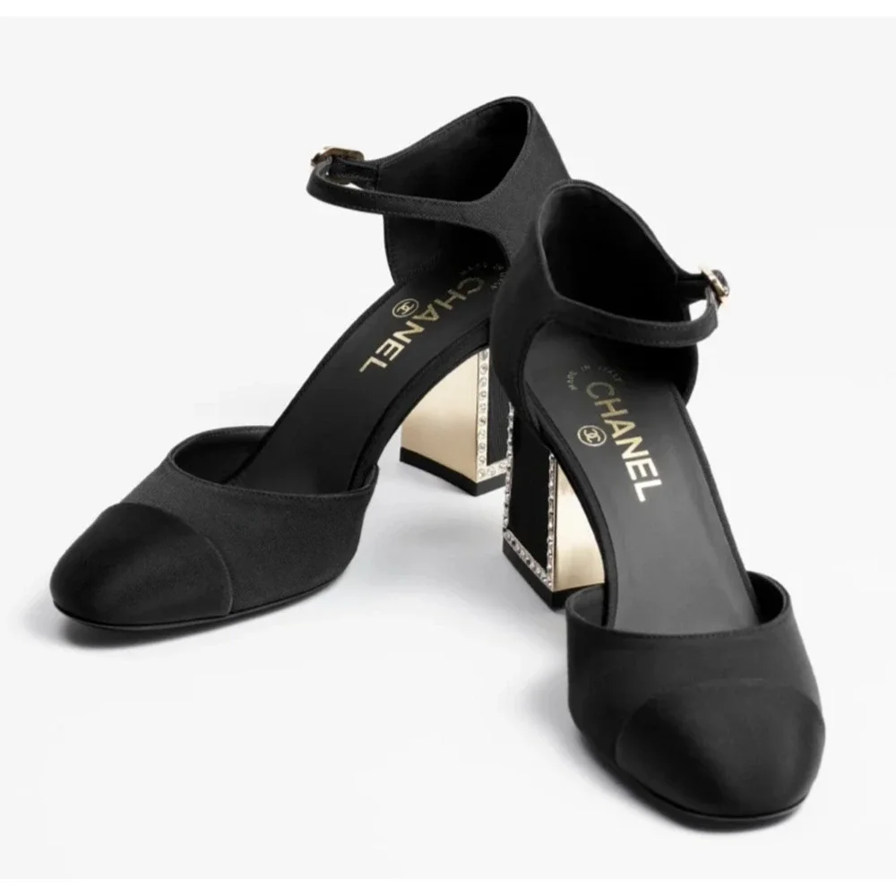 Chanel 24B Black Crystal CC Logo Gold Mary Jane Ankle Strap Block Heel Pumps 40 - Picture 5 of 16